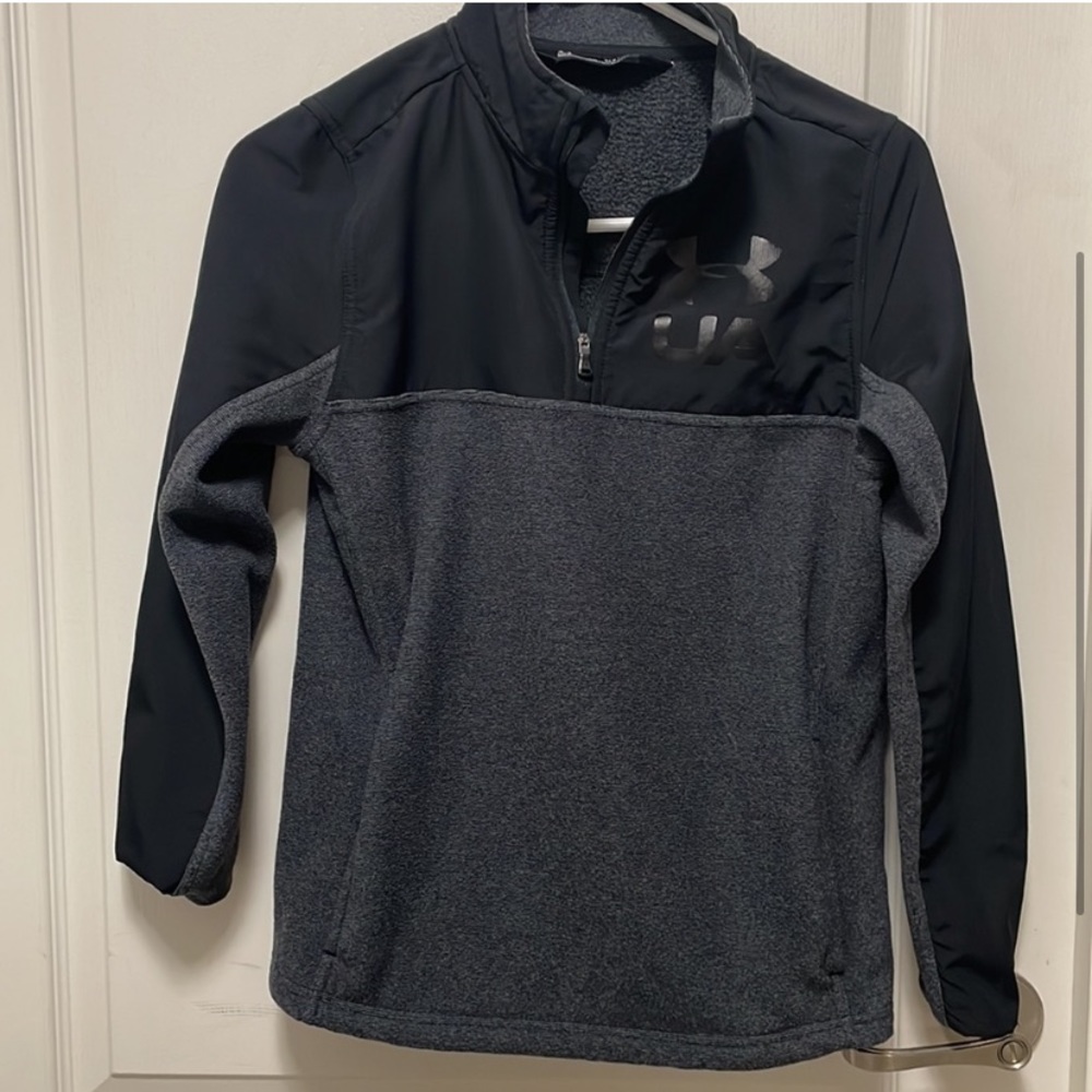 Half zip UA under armour zip up size large ylg youth large